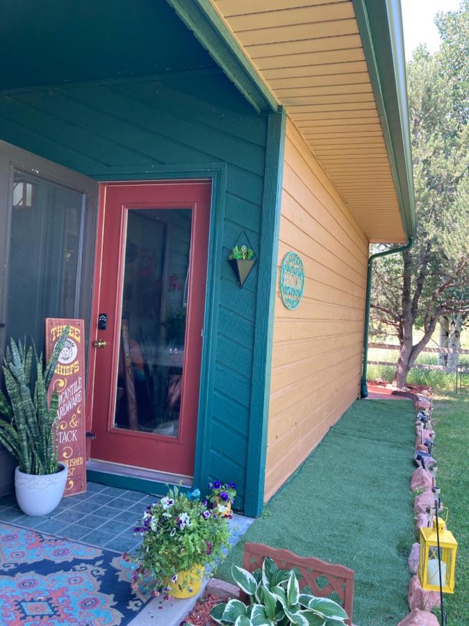 Yellowstone Cattle Baron Ensuite, Private Entrance & Parking - Prairie Rose B&B Cheyenne Dış mekan fotoğraf