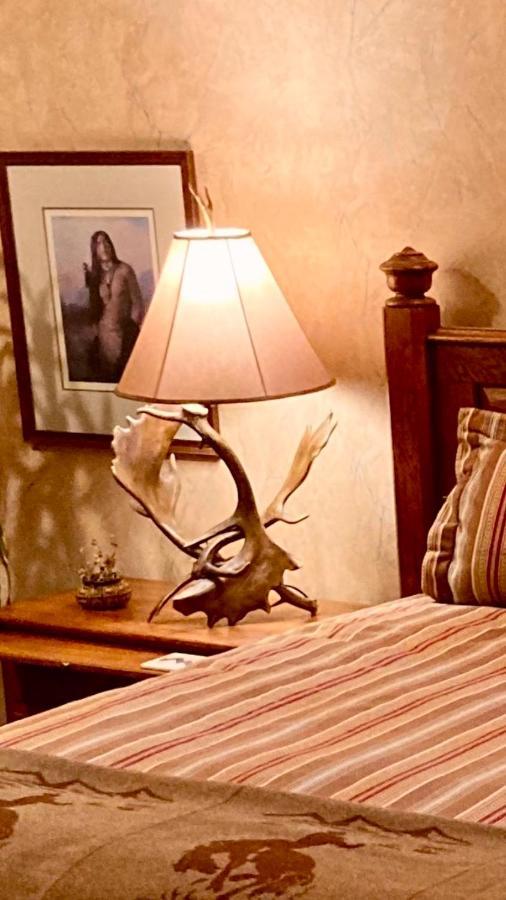 Yellowstone Cattle Baron Ensuite, Private Entrance & Parking - Prairie Rose B&B Cheyenne Dış mekan fotoğraf
