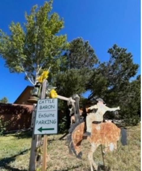 Yellowstone Cattle Baron Ensuite, Private Entrance & Parking - Prairie Rose B&B Cheyenne Dış mekan fotoğraf