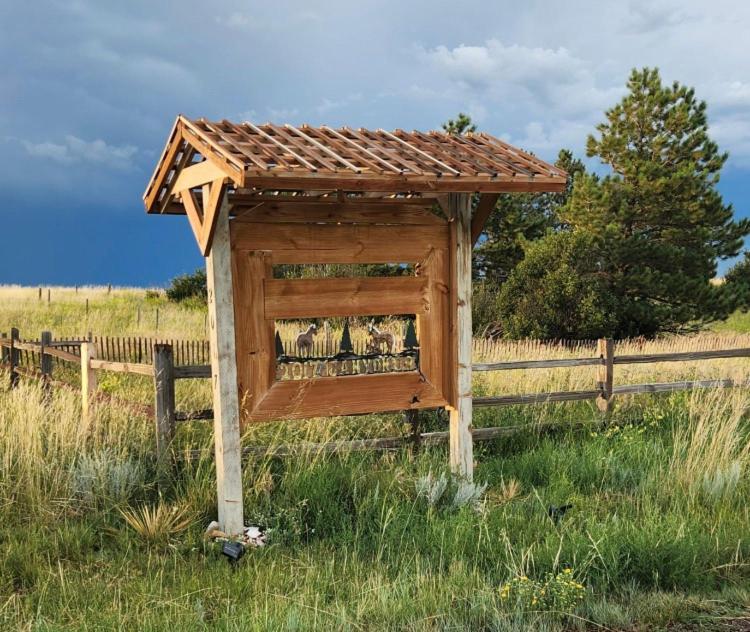 Yellowstone Cattle Baron Ensuite, Private Entrance & Parking - Prairie Rose B&B Cheyenne Dış mekan fotoğraf